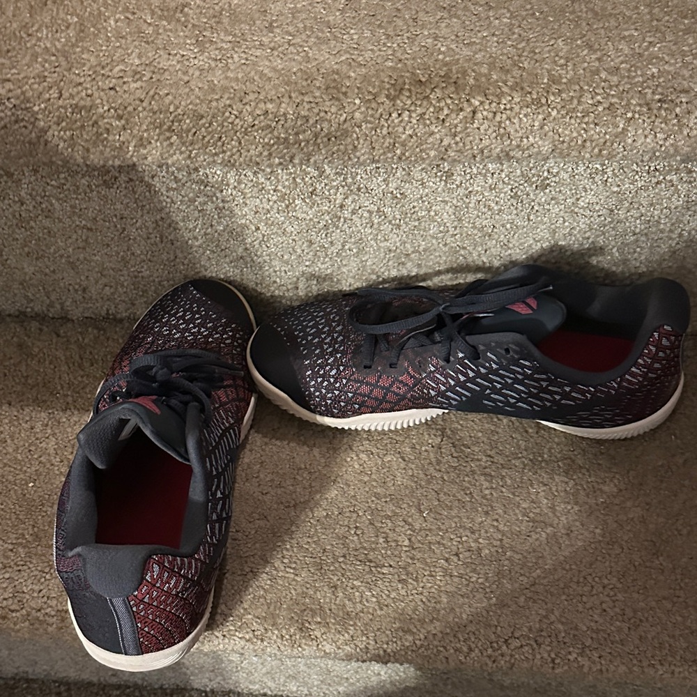 Nike Black and Red Men's Shoes